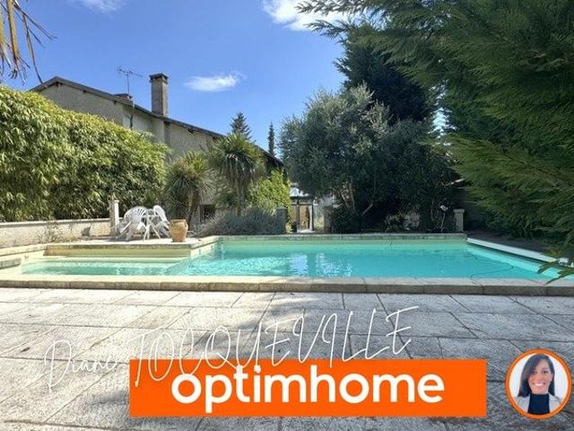 Maison 6 pièces 220 m²