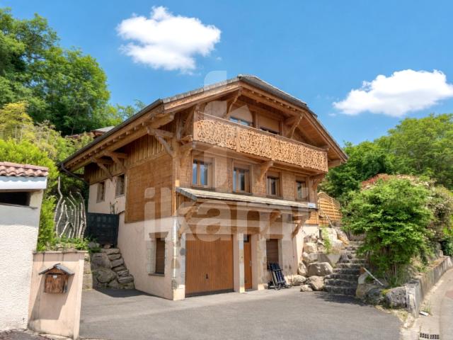 Maison 6 pièces 220 m²