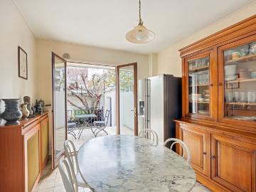 Maison 6 pièces 221 m²