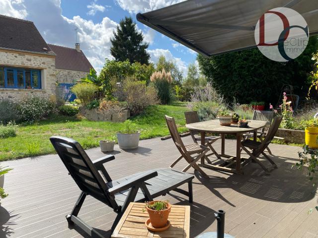 Maison 6 pièces 221 m²