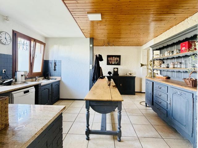 Maison 6 pièces 221 m²