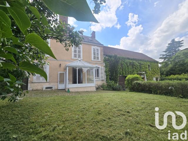 Maison 6 pièces 222 m²