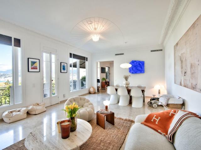 Maison 6 pièces 222 m²