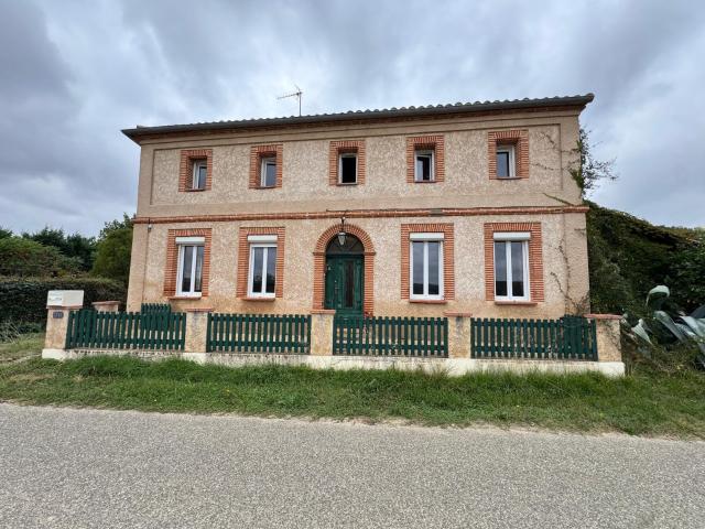 Maison 6 pièces 222 m²