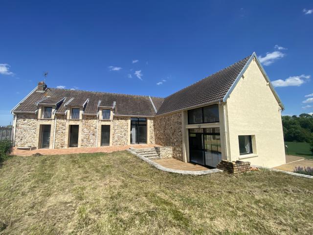 Maison 6 pièces 234 m²