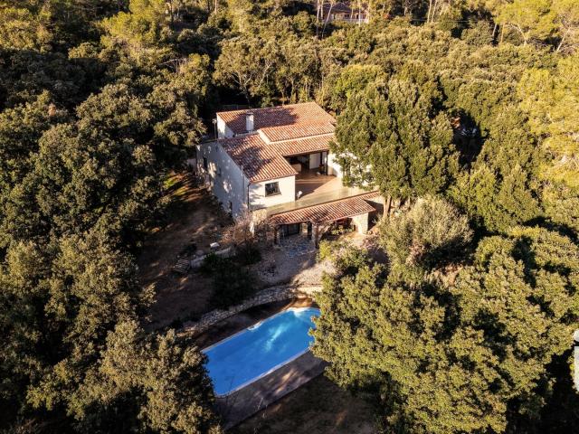 Maison 6 pièces 235 m²