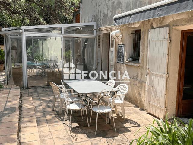 Maison 6 pièces 235 m²