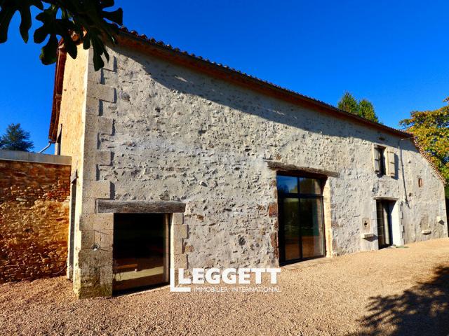 Maison 6 pièces 236 m²
