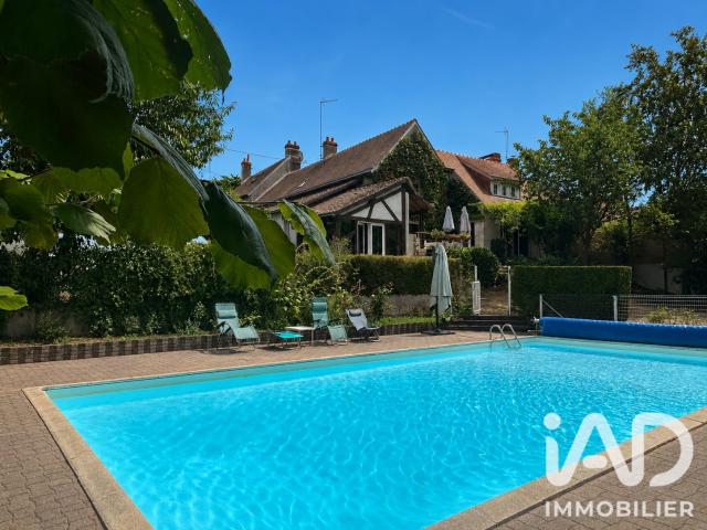 Maison 6 pièces 237 m²