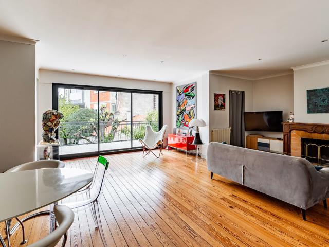 Maison 6 pièces 239 m²