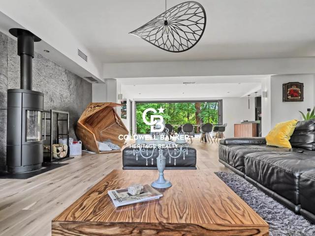 Maison 6 pièces 230 m²