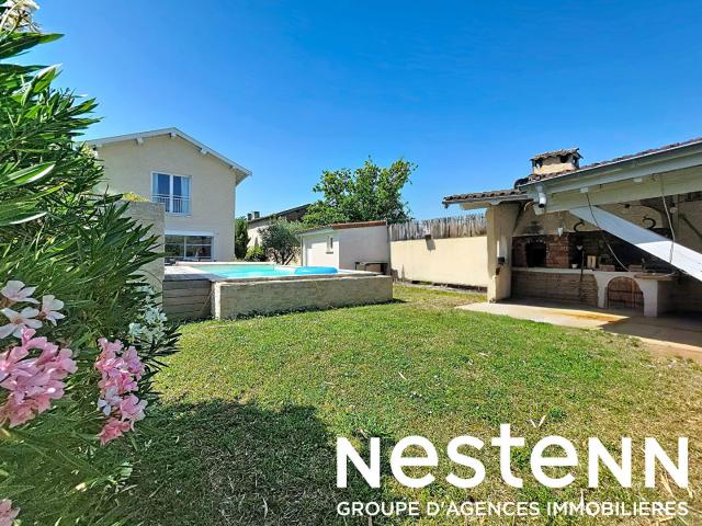 Maison 6 pièces 230 m²