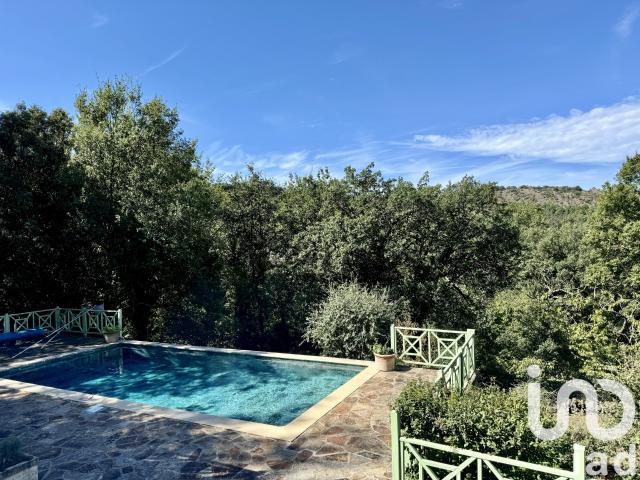 Maison 6 pièces 230 m²