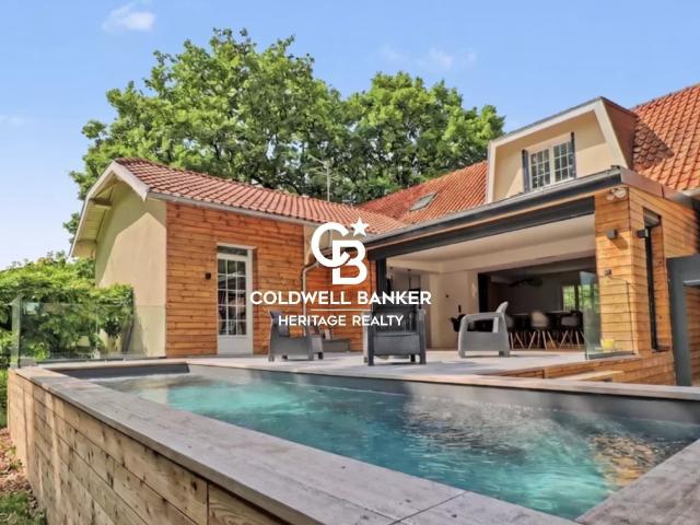 Maison 6 pièces 230 m²
