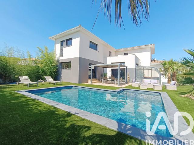 Maison 6 pièces 230 m²