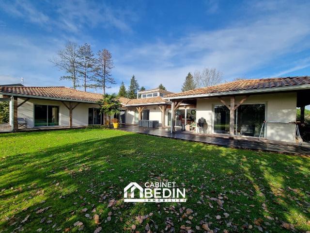 Maison 6 pièces 230 m²