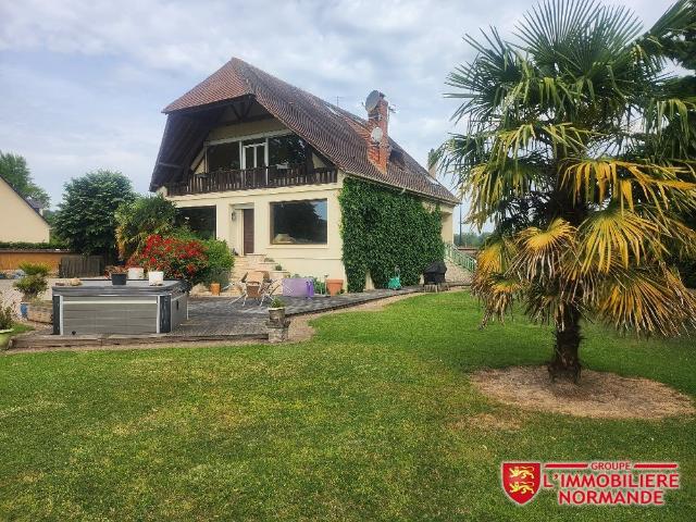 Maison 6 pièces 230 m²