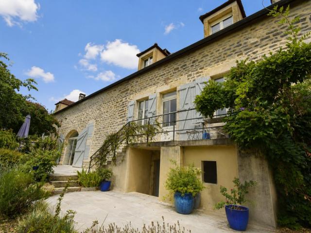 Maison 6 pièces 230 m²