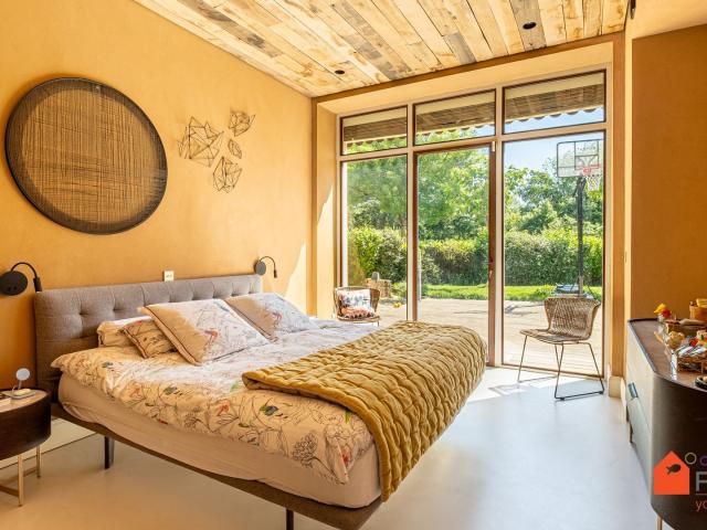 Maison 6 pièces 230 m²