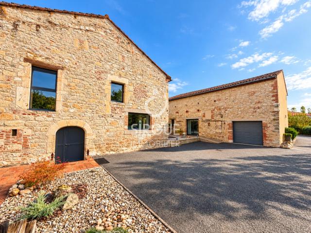 Maison 6 pièces 230 m²