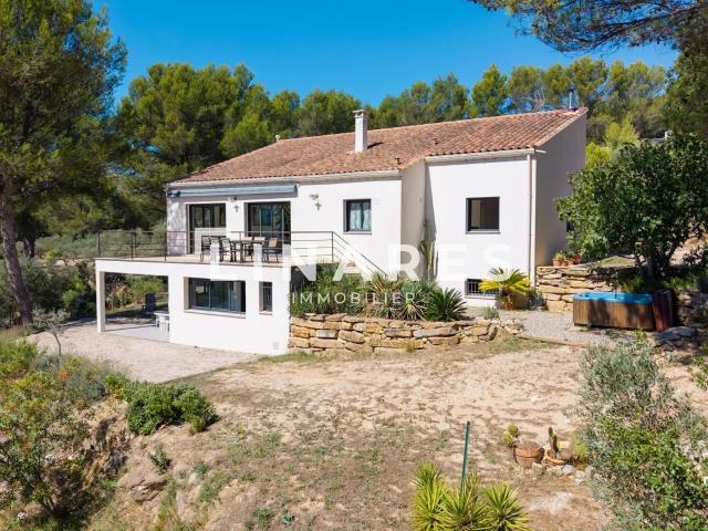 Maison 6 pièces 230 m²