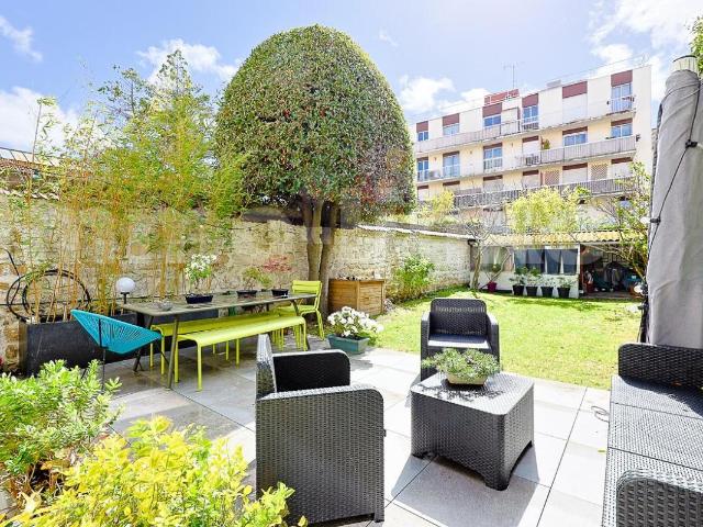 Maison 6 pièces 230 m²