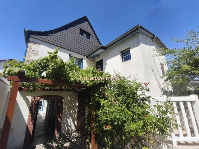 Maison 6 pièces 230 m²
