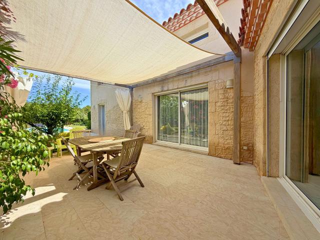Maison 6 pièces 231 m²