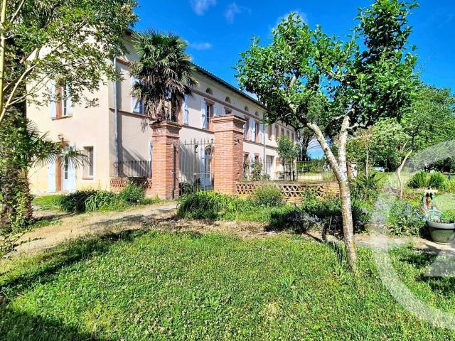 Maison 6 pièces 231 m²