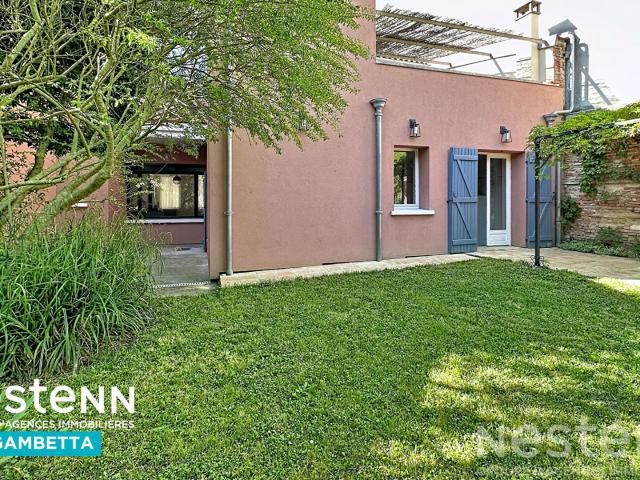 Maison 6 pièces 232 m²