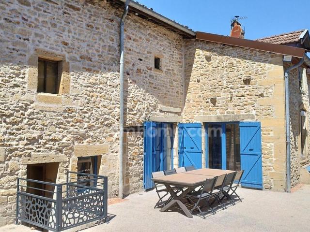 Maison 6 pièces 232 m²