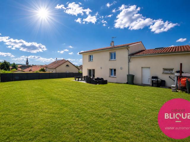 Maison 6 pièces 232 m²