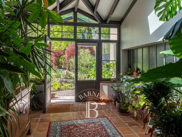 Maison 6 pièces 233 m²