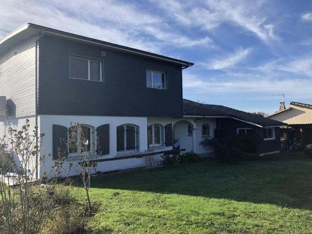 Maison 6 pièces 233 m²