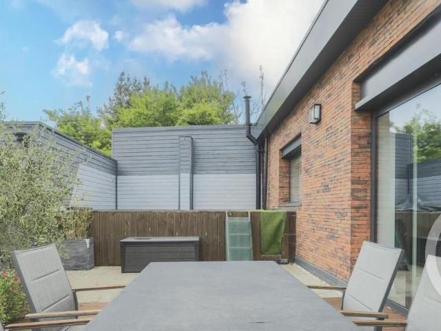 Maison 6 pièces 233 m²