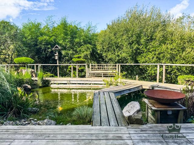 Maison 6 pièces 244 m²