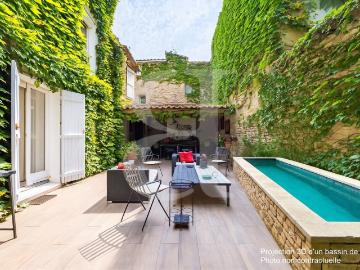 Maison 6 pièces 244 m²