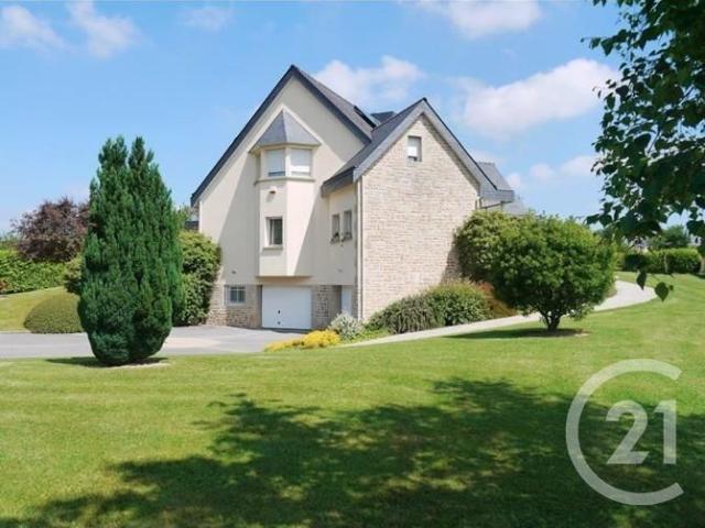 Maison 6 pièces 244 m²