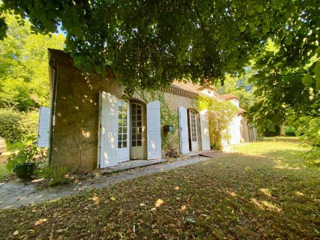 Maison 6 pièces 245 m²