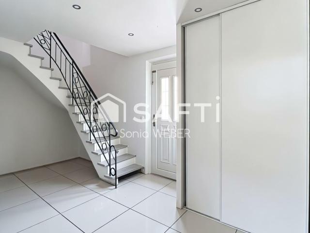 Maison 6 pièces 245 m²