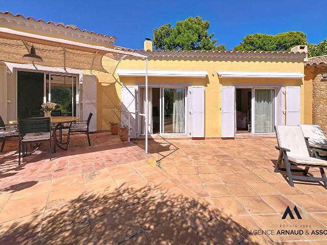 Maison 6 pièces 245 m²