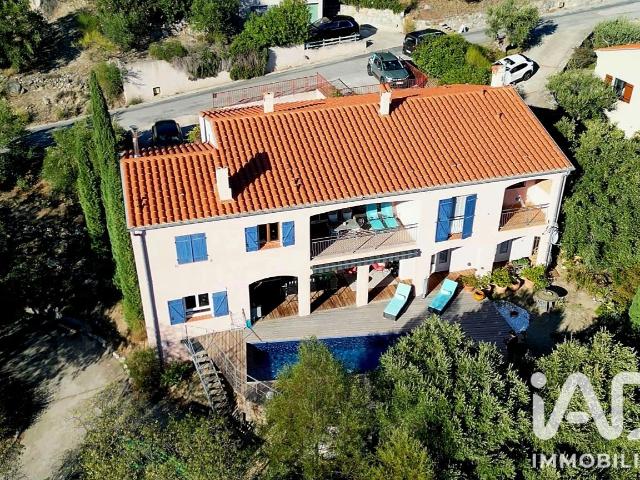 Maison 6 pièces 246 m²