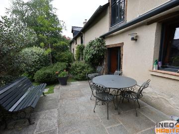 Maison 6 pièces 248 m²