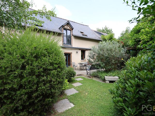 Maison 6 pièces 248 m²