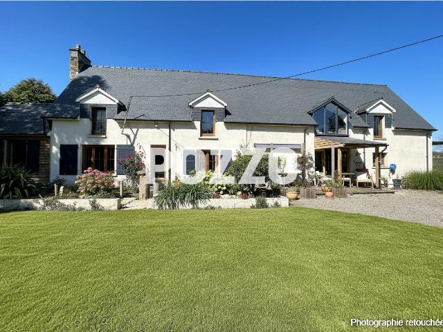 Maison 6 pièces 248 m²