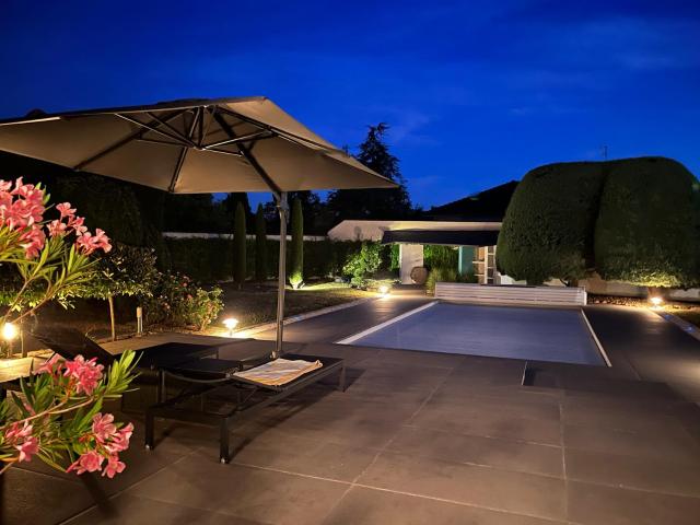Maison 6 pièces 240 m²