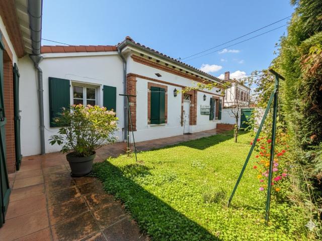 Maison 6 pièces 240 m²