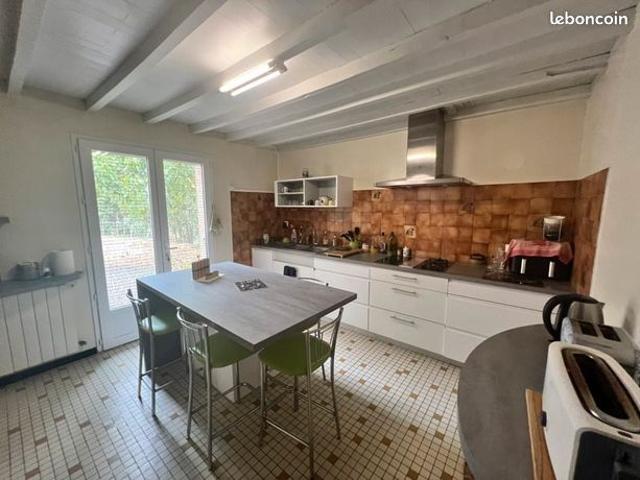 Maison 6 pièces 240 m²