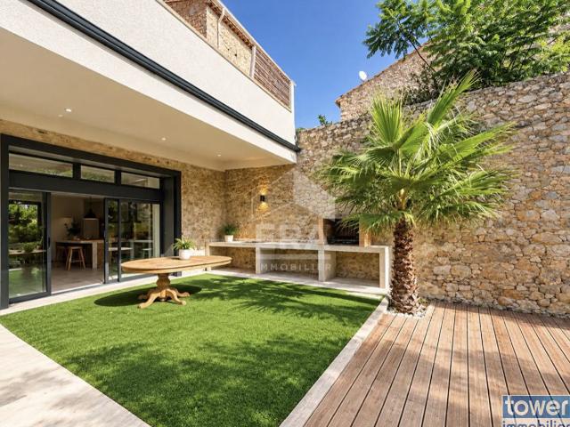 Maison 6 pièces 240 m²