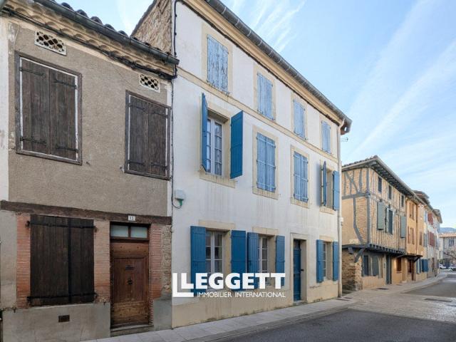 Maison 6 pièces 240 m²